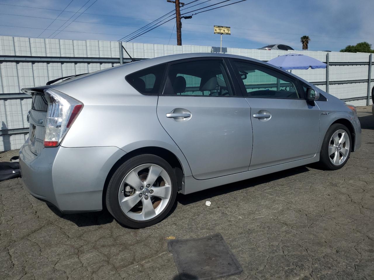 2010 Toyota Prius - Image 3