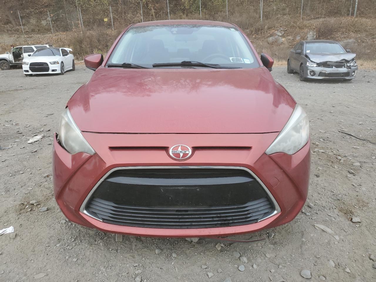 VIN 3MYDLBZVXGY115970 2016 TOYOTA SCION no.5