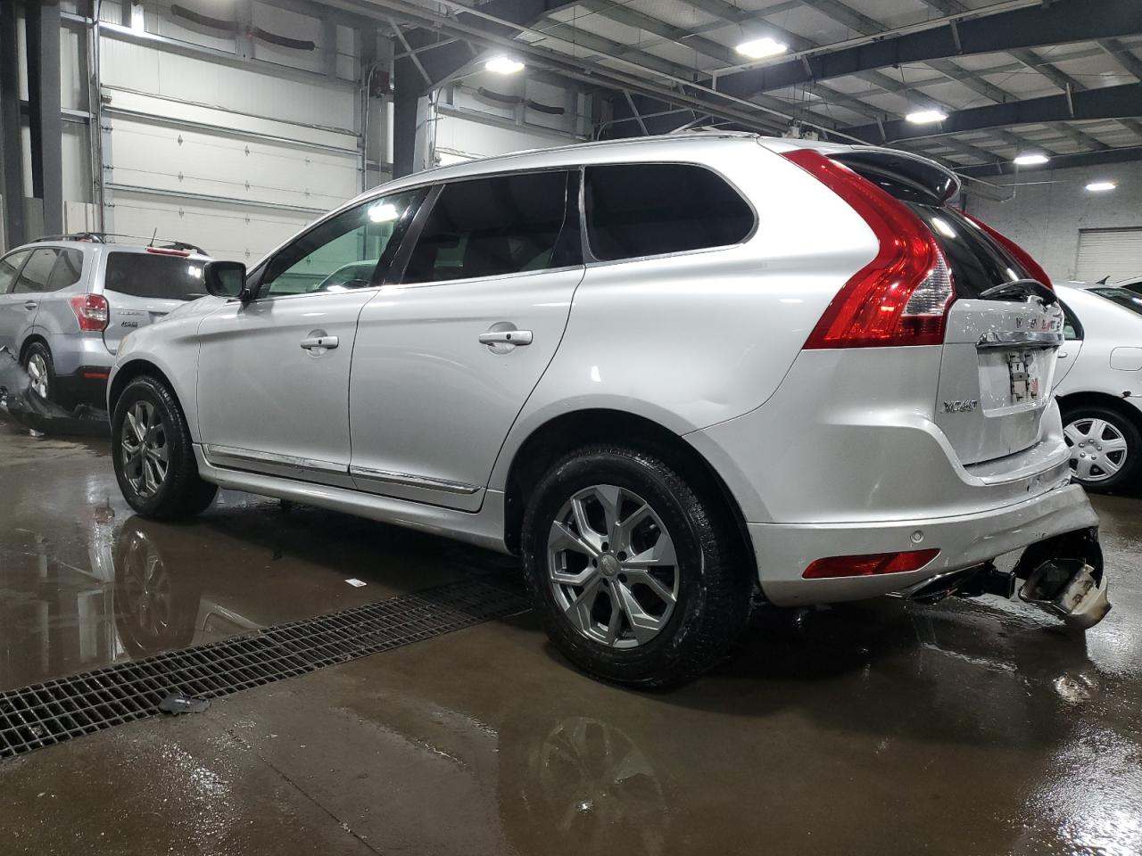 2017 Volvo Xc60 T5 Inscription VIN: YV440MRU4H2132769 Lot: 79290034