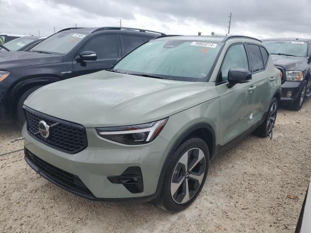 2025 Volvo Xc40 Plus na sprzedaż w Arcadia, FL - Water/Flood