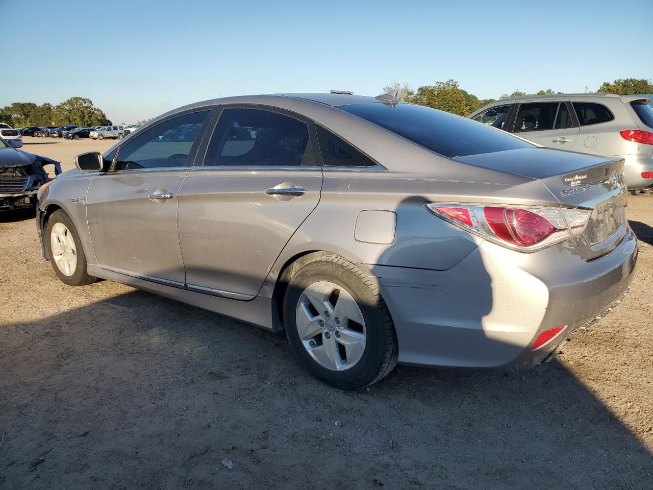 2012 Hyundai Sonata - Image 2