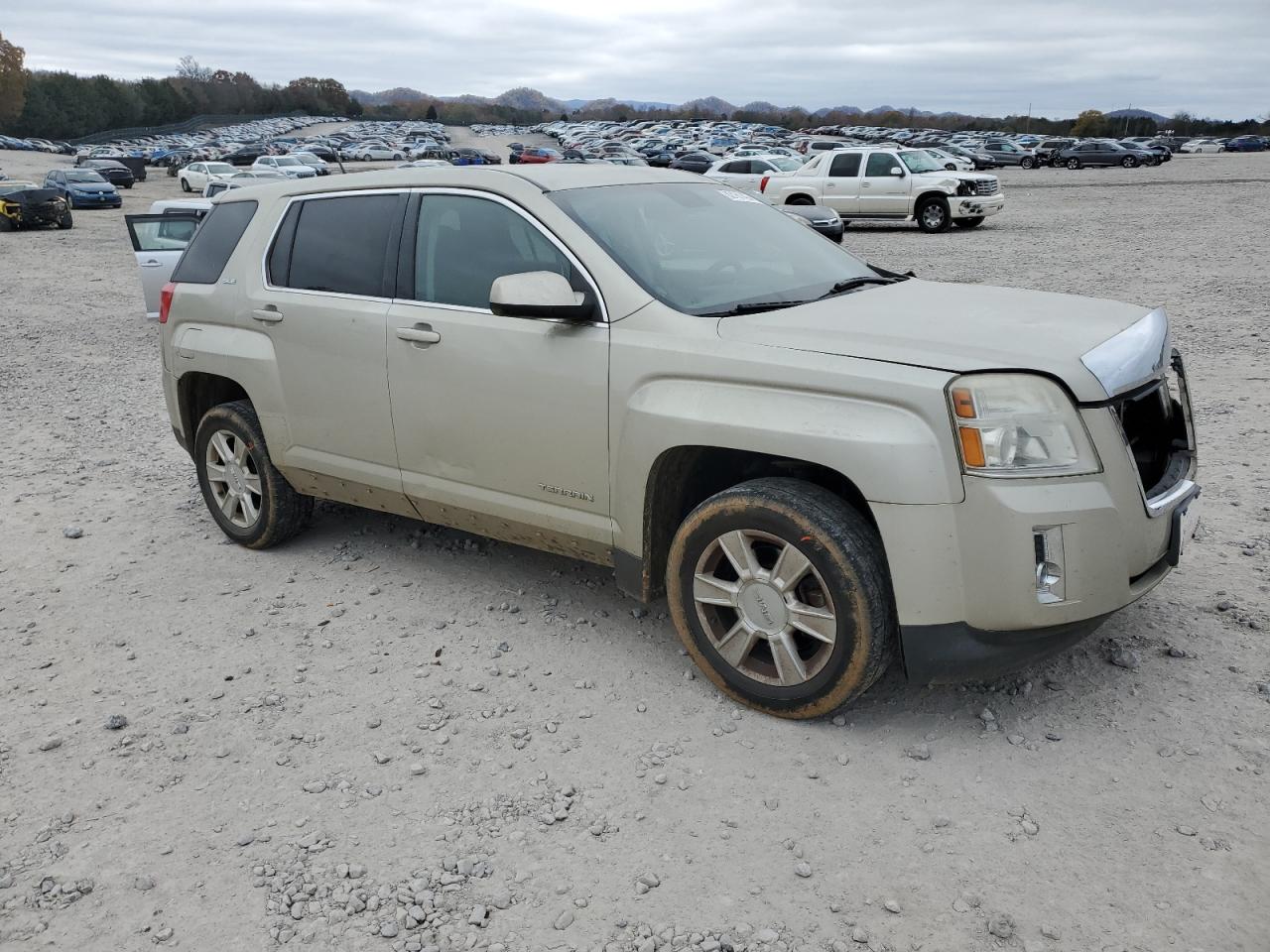 2013 GMC Terrain - Image 4