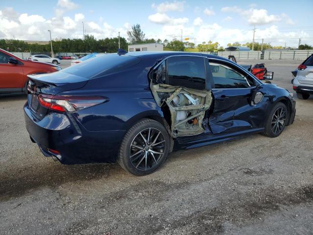  TOYOTA CAMRY 2022 Granatowy