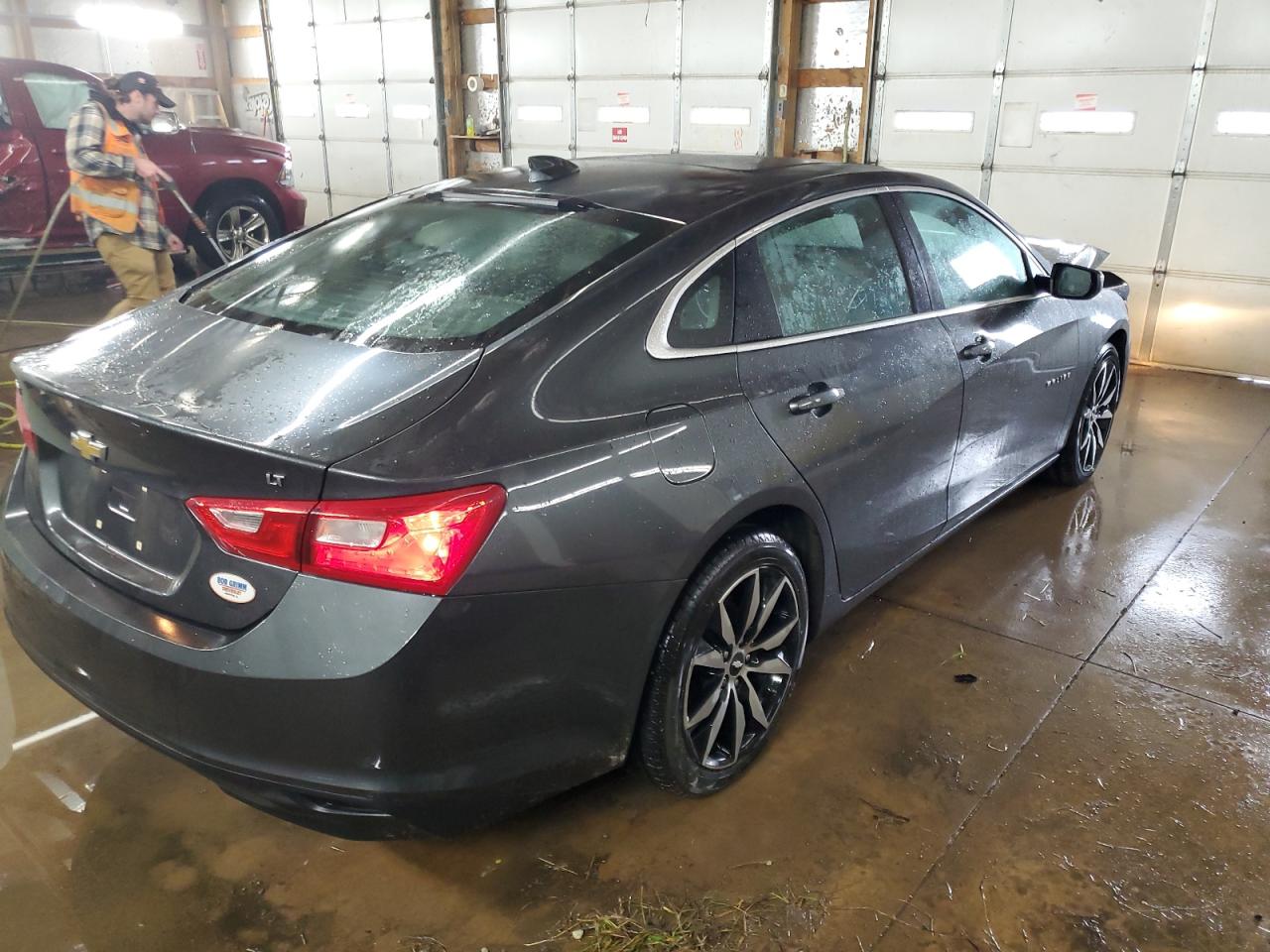 2017 Chevrolet Malibu - Image 3