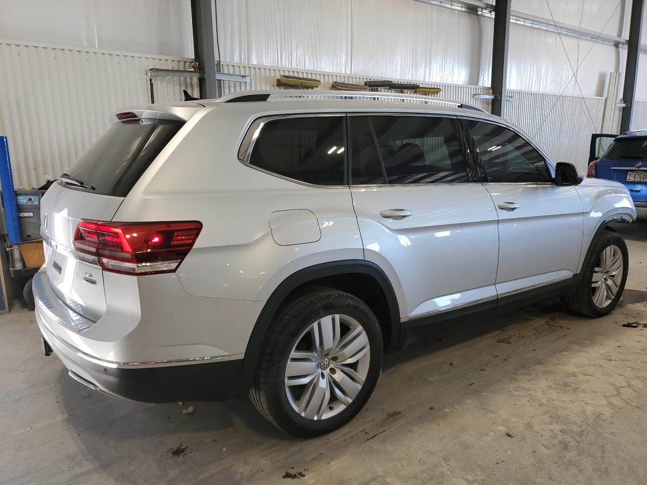 2019 Volkswagen Atlas - Image 3