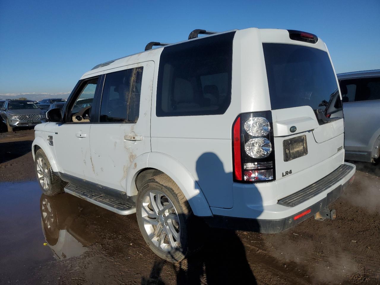 2016 Land Rover LR4 - Image 2
