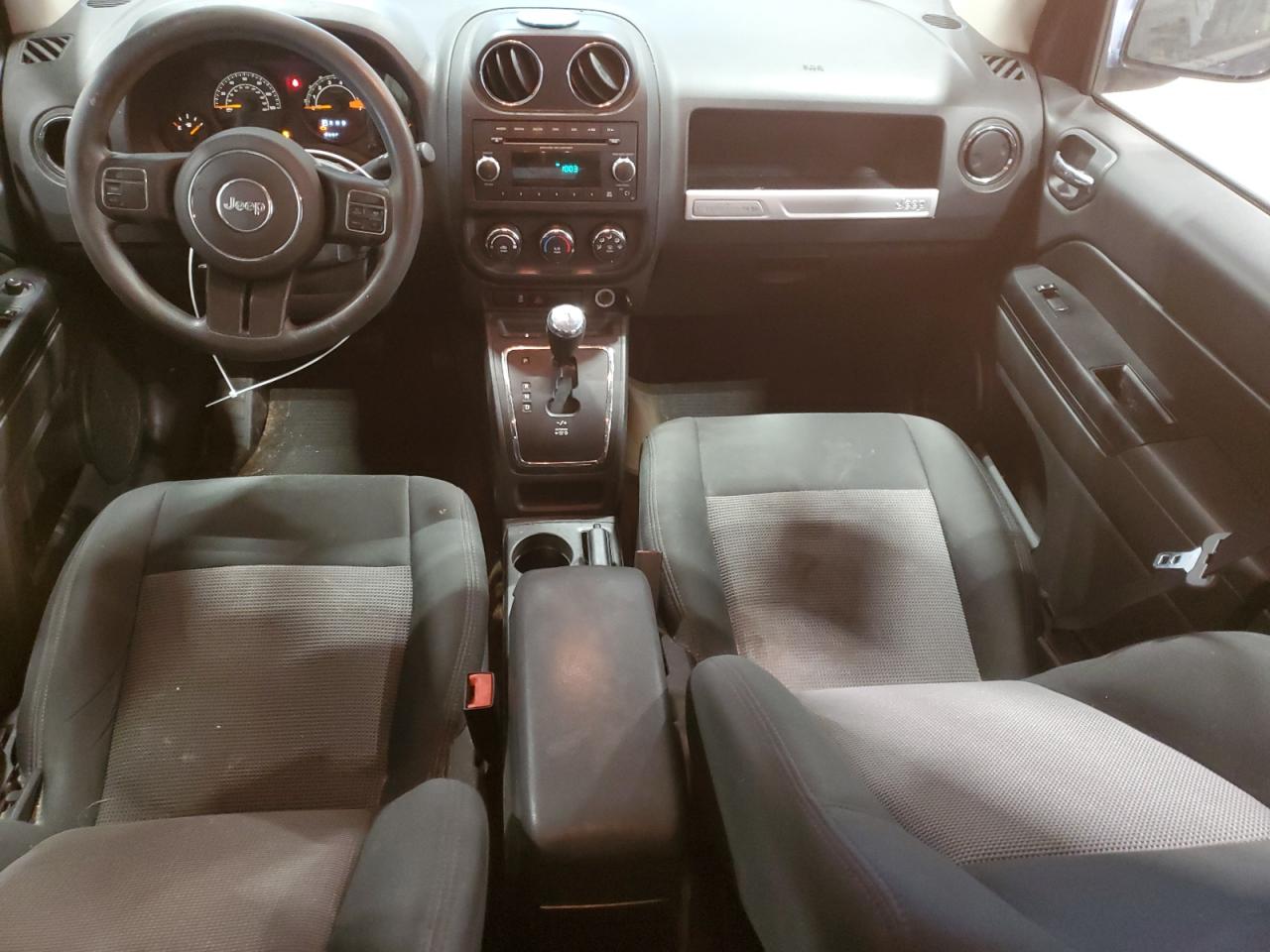 2014 Jeep Compass - Image 8