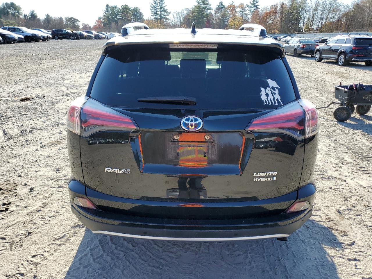 2018 Toyota RAV 4 - Image 6