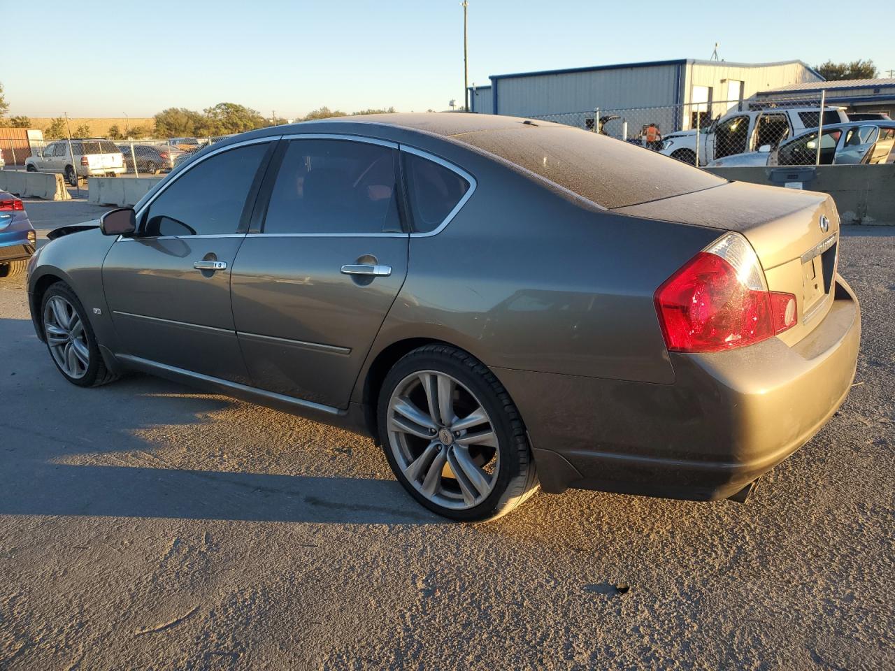 2006 Infiniti M - Image 2