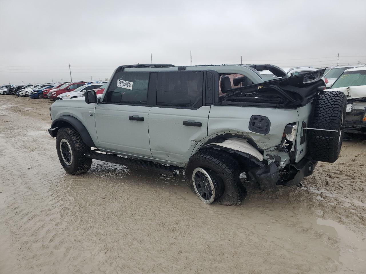 2023 Ford Bronco - Image 2