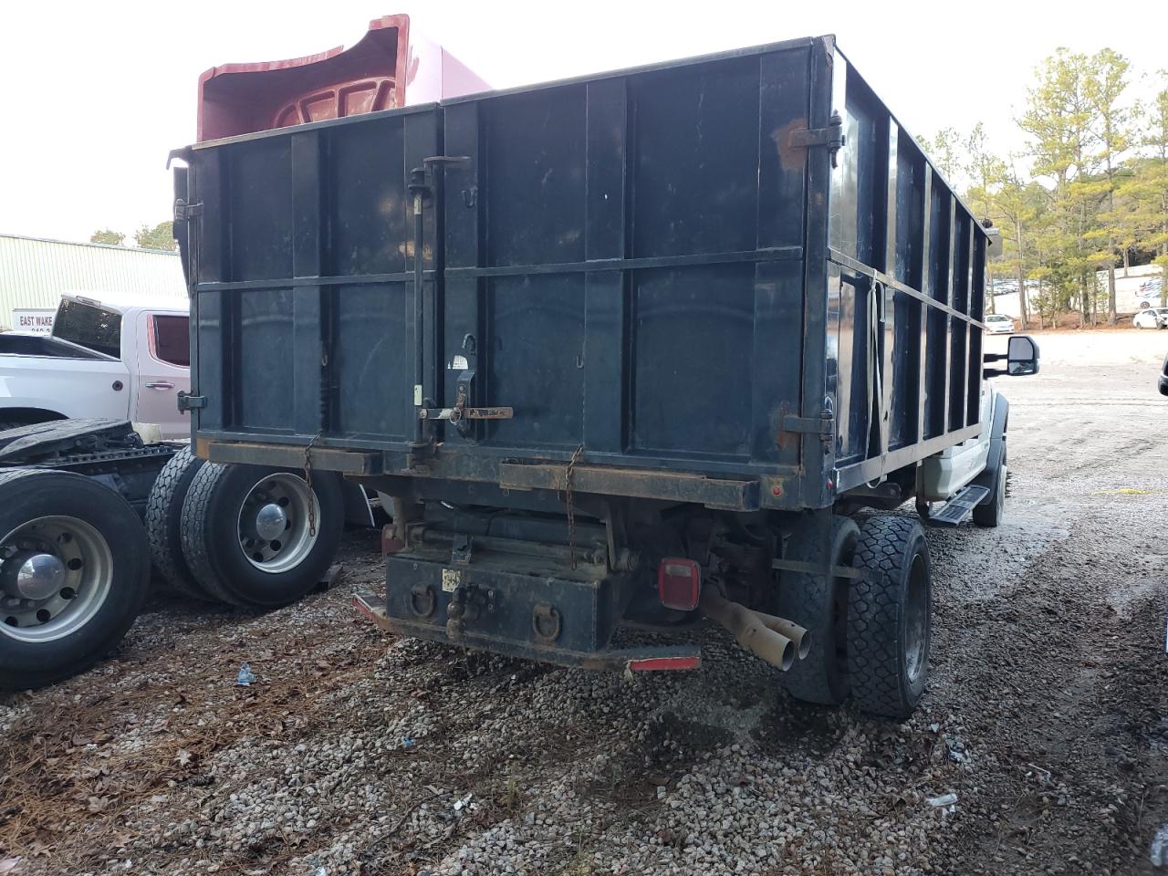 2017 Ford F450 - Image 4