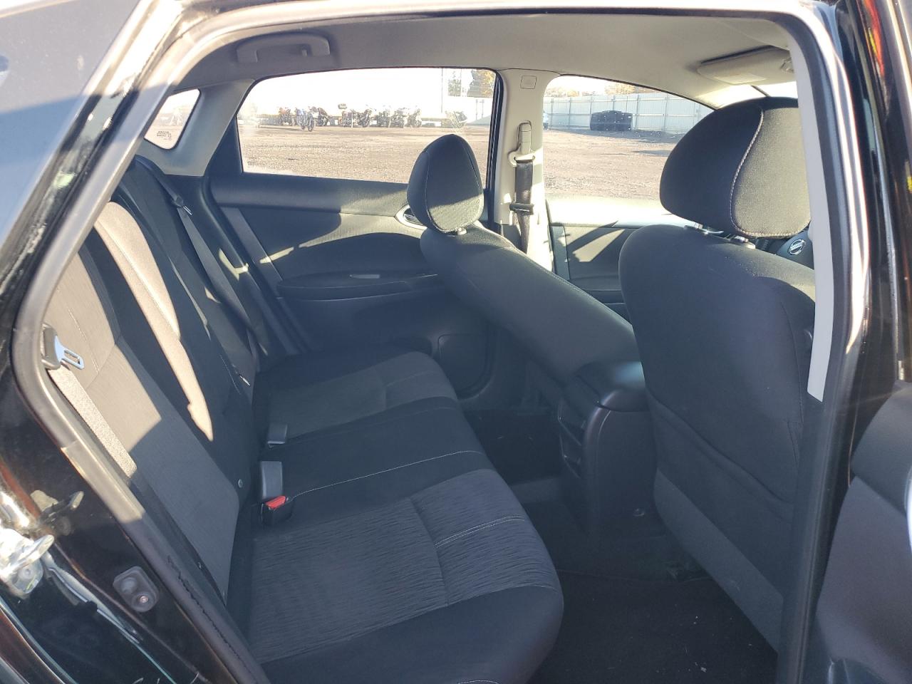 2014 Nissan Sentra - Image 10