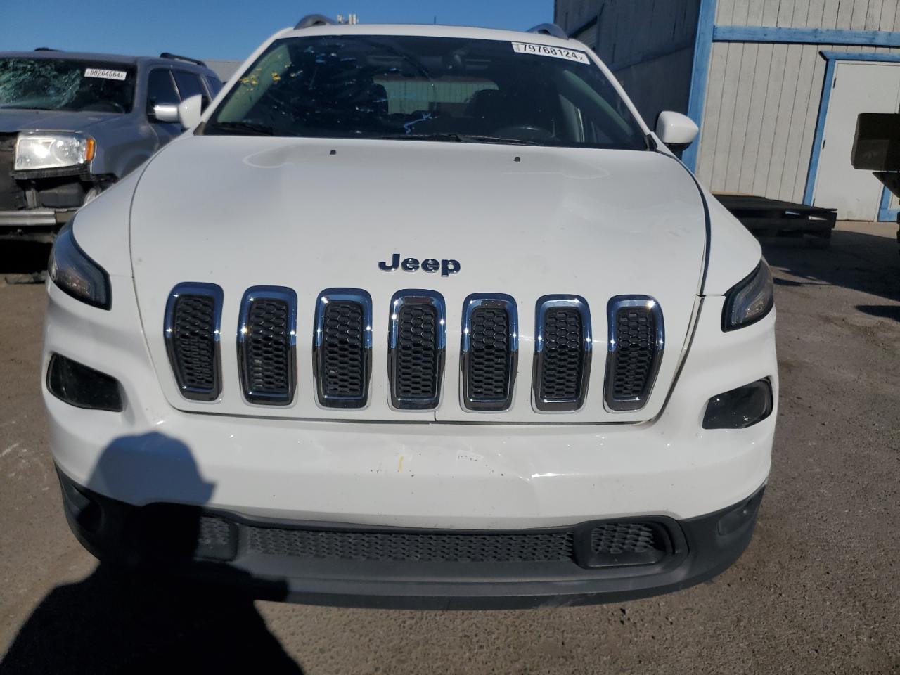 2017 Jeep Grand Cherokee - Image 5