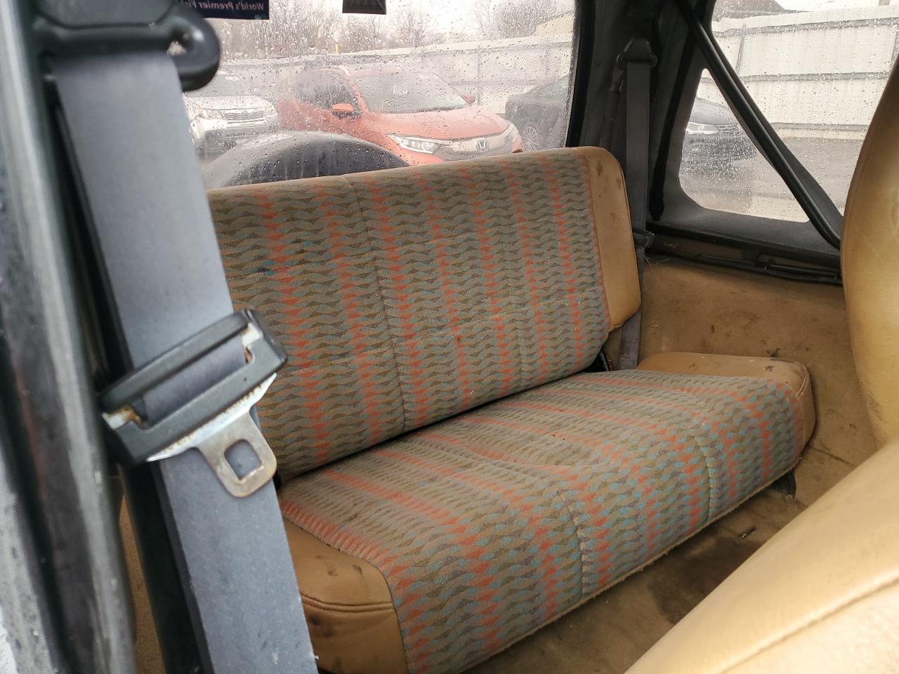 1997 Jeep Wrangler - Image 10