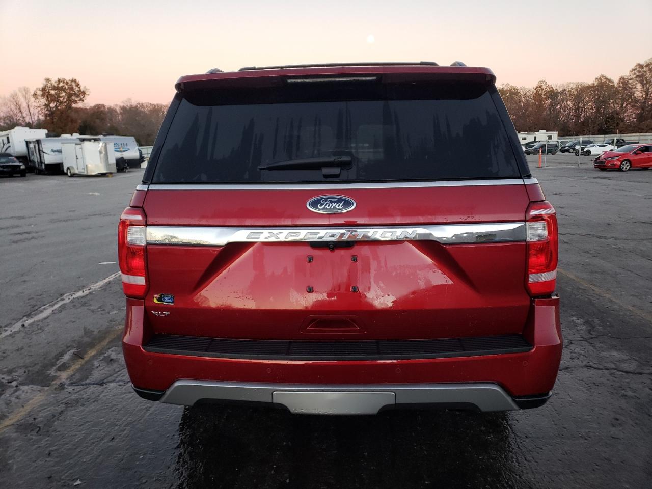 2018 Ford Expedition Xlt VIN: 1FMJU1JT4JEA08173 Lot: 79832294