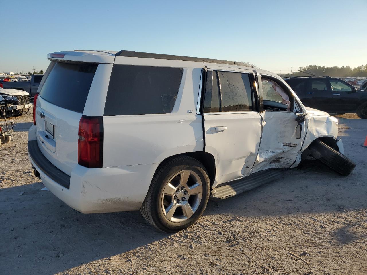 2015 Chevrolet Tahoe - Image 3