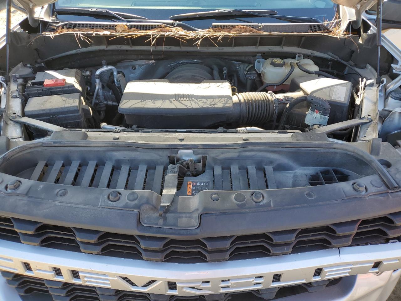 2020 Chevrolet Silverado - Image 12