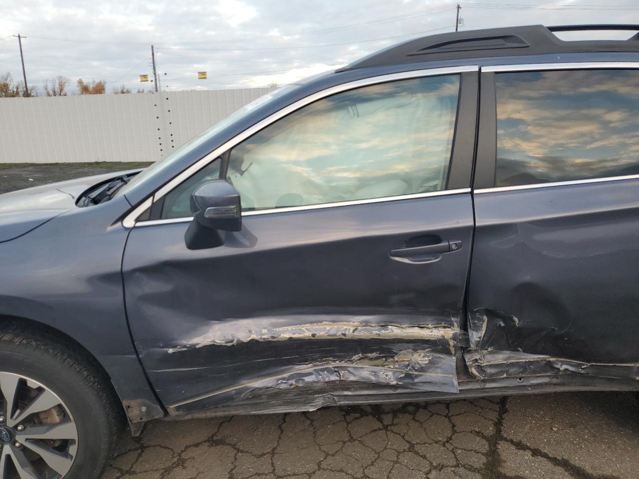2017 Subaru Outback - Image 7