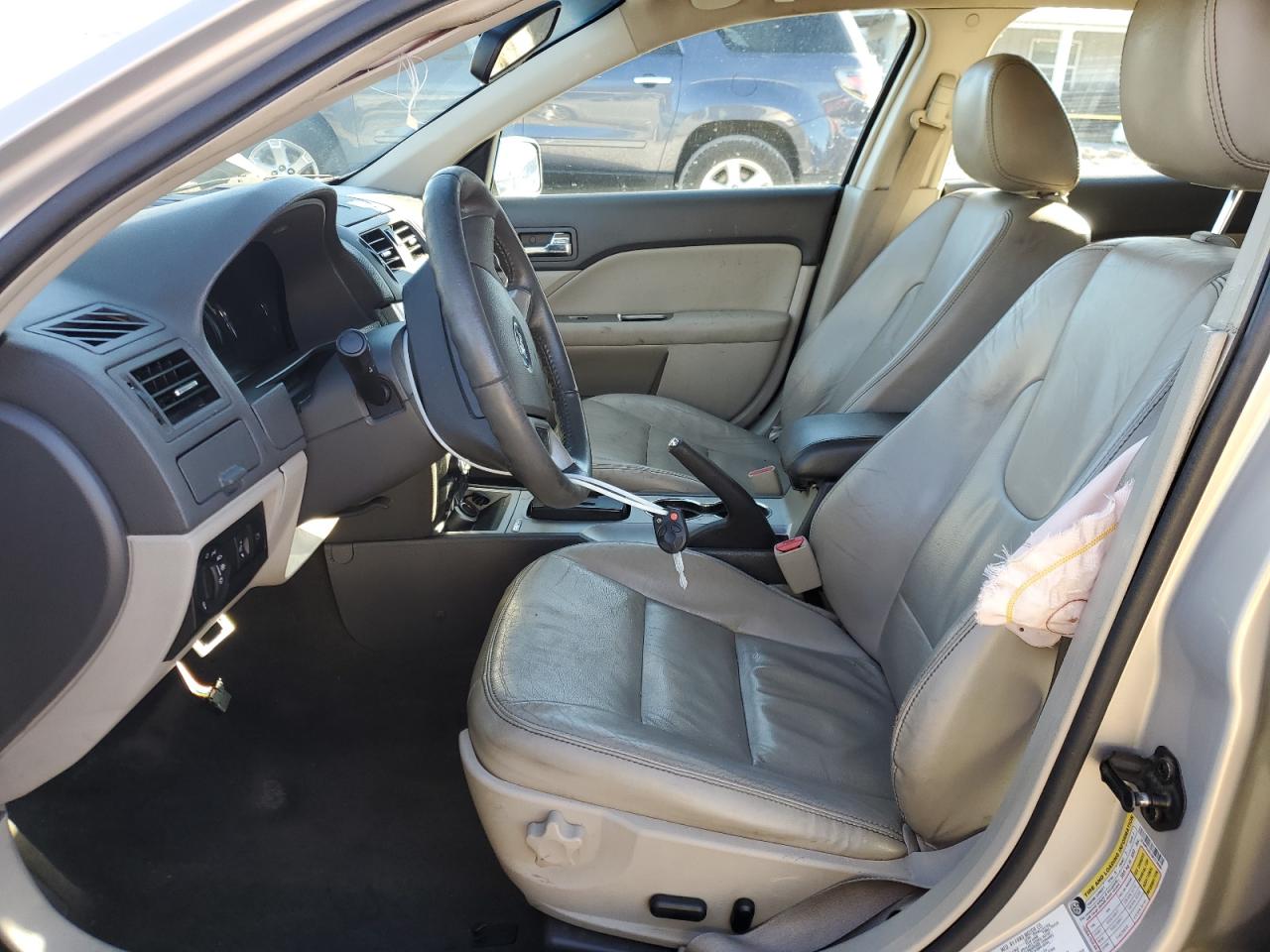 2010 Ford Fusion - Image 7