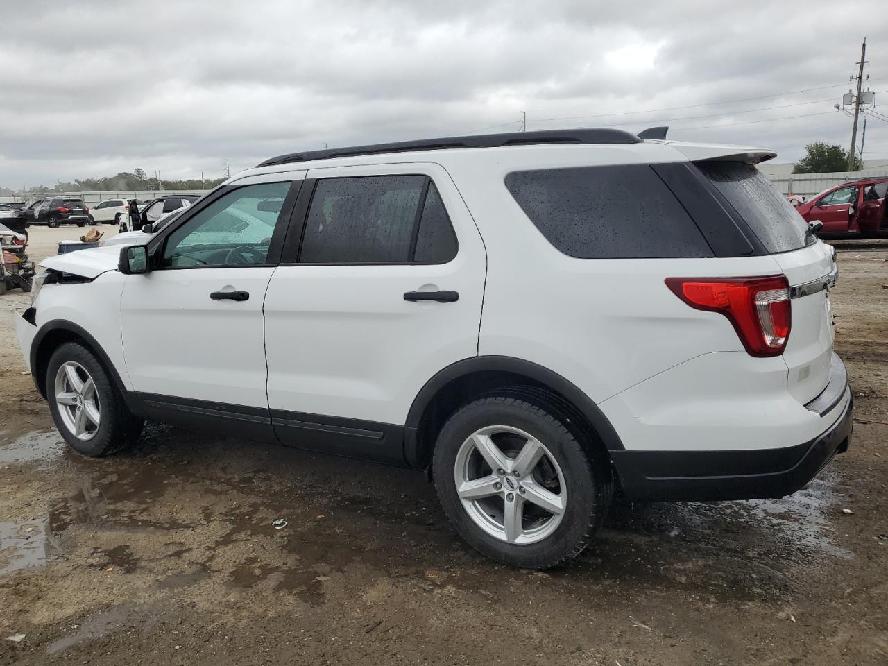 2019 Ford Explorer - Image 2