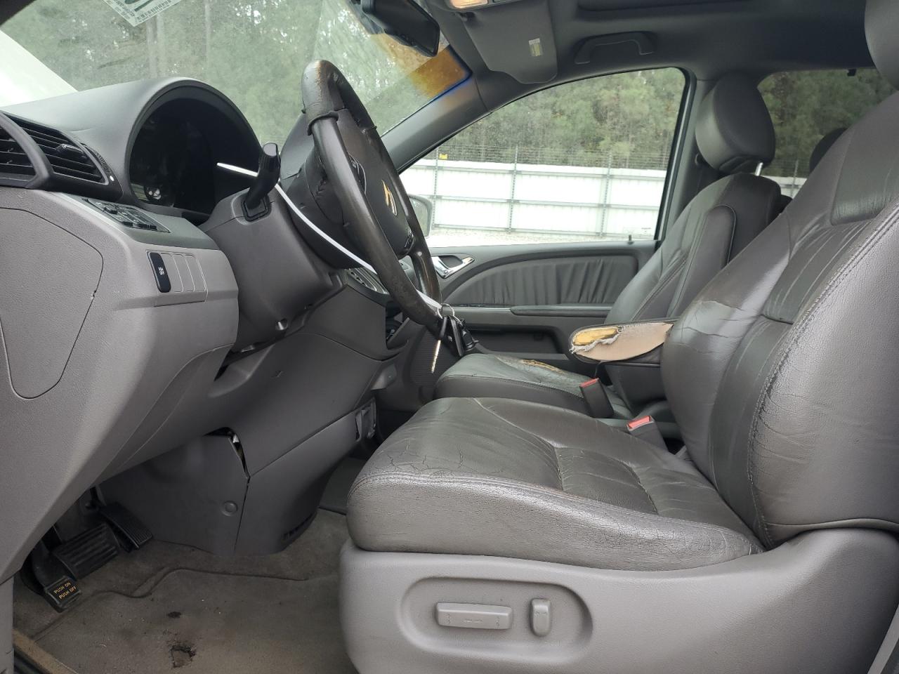 2008 Honda Odyssey - Image 7