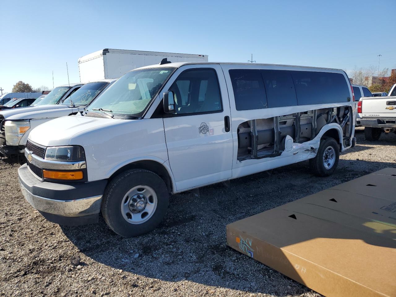 2018 Chevrolet Express - Image 1