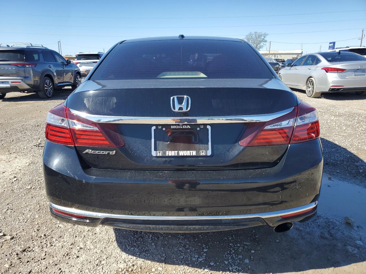 VIN 1HGCR2F81GA012465 2016 HONDA ACCORD no.6