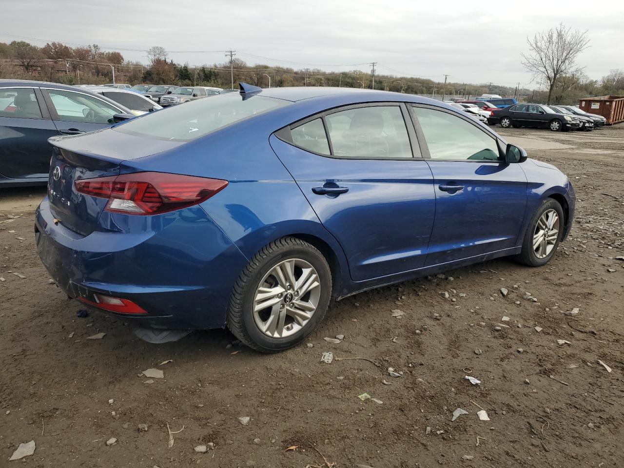 2019 Hyundai Elantra - Image 3