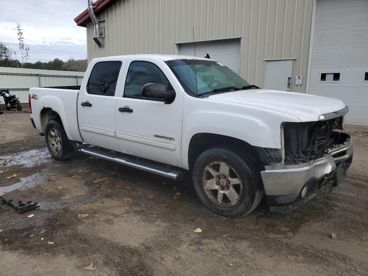 2010 GMC Sierra - Image 4