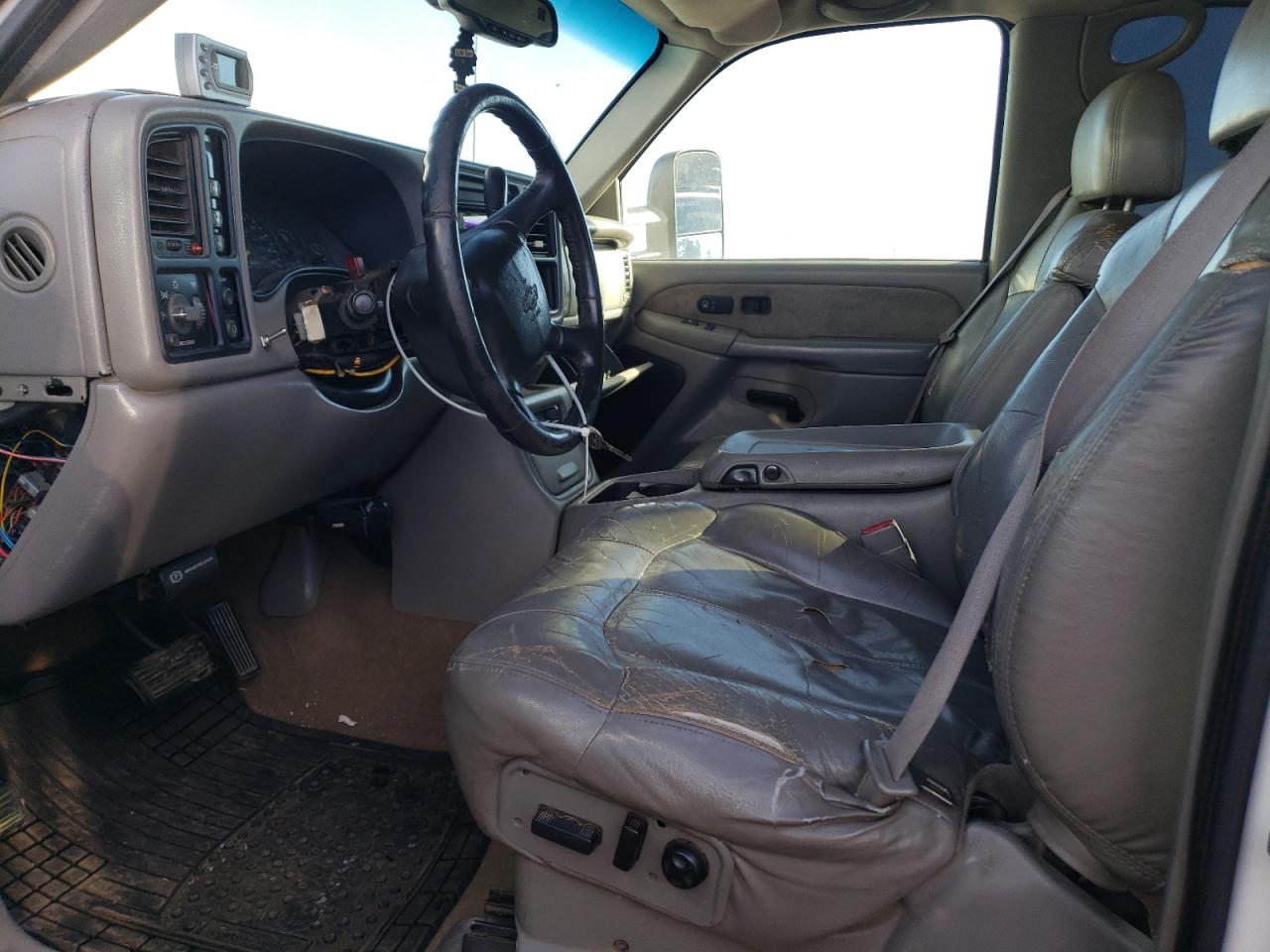 2002 Chevrolet Silverado K2500 Heavy Duty VIN: 1GCHK23152F140669 Lot: 81785894