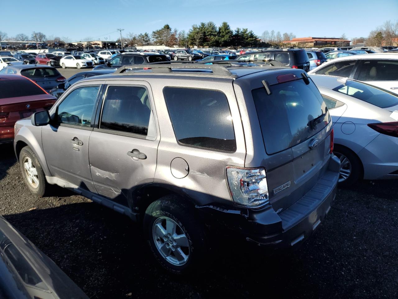 2009 Ford Escape - Image 2