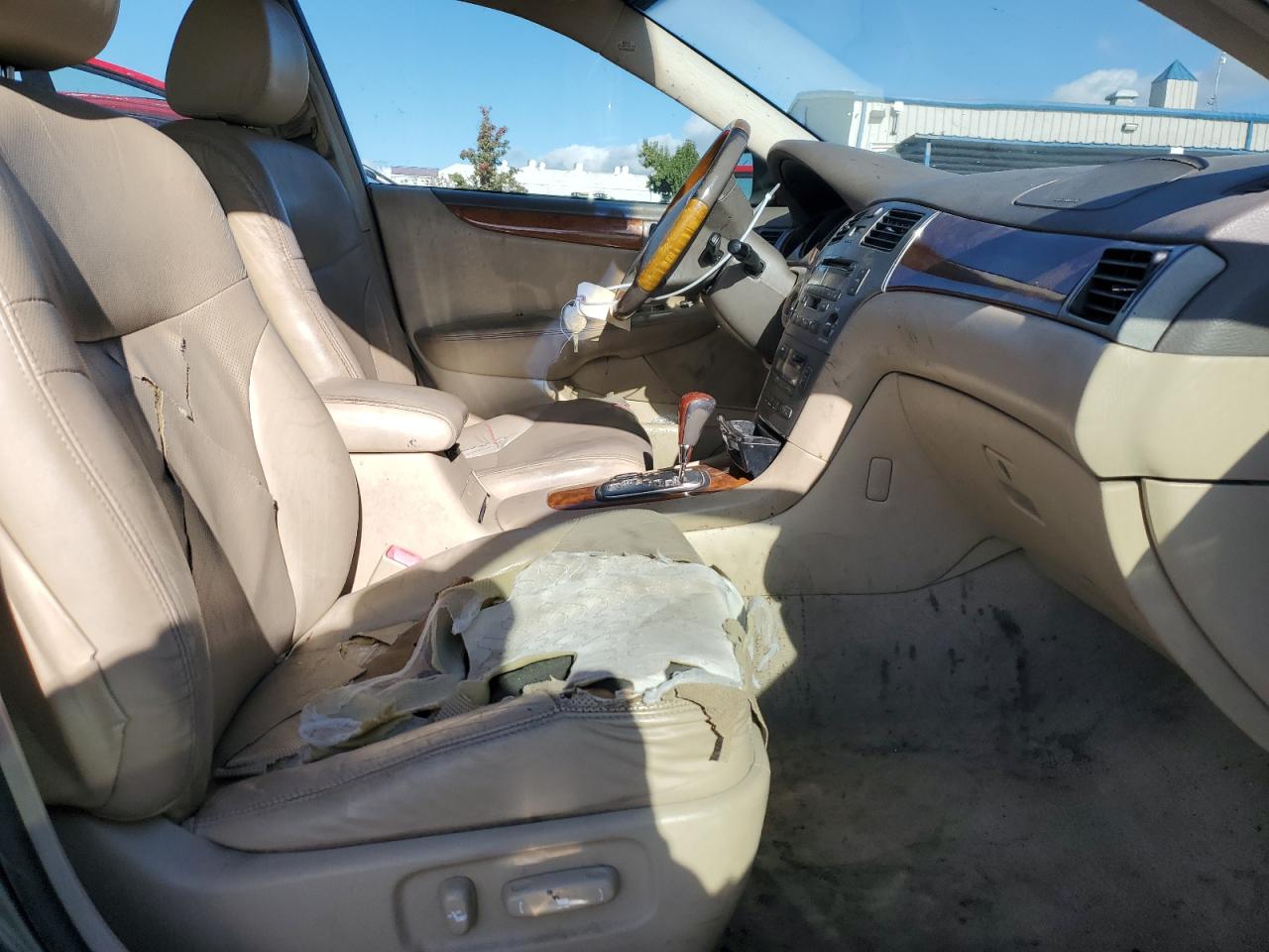 2005 Lexus ES - Image 7