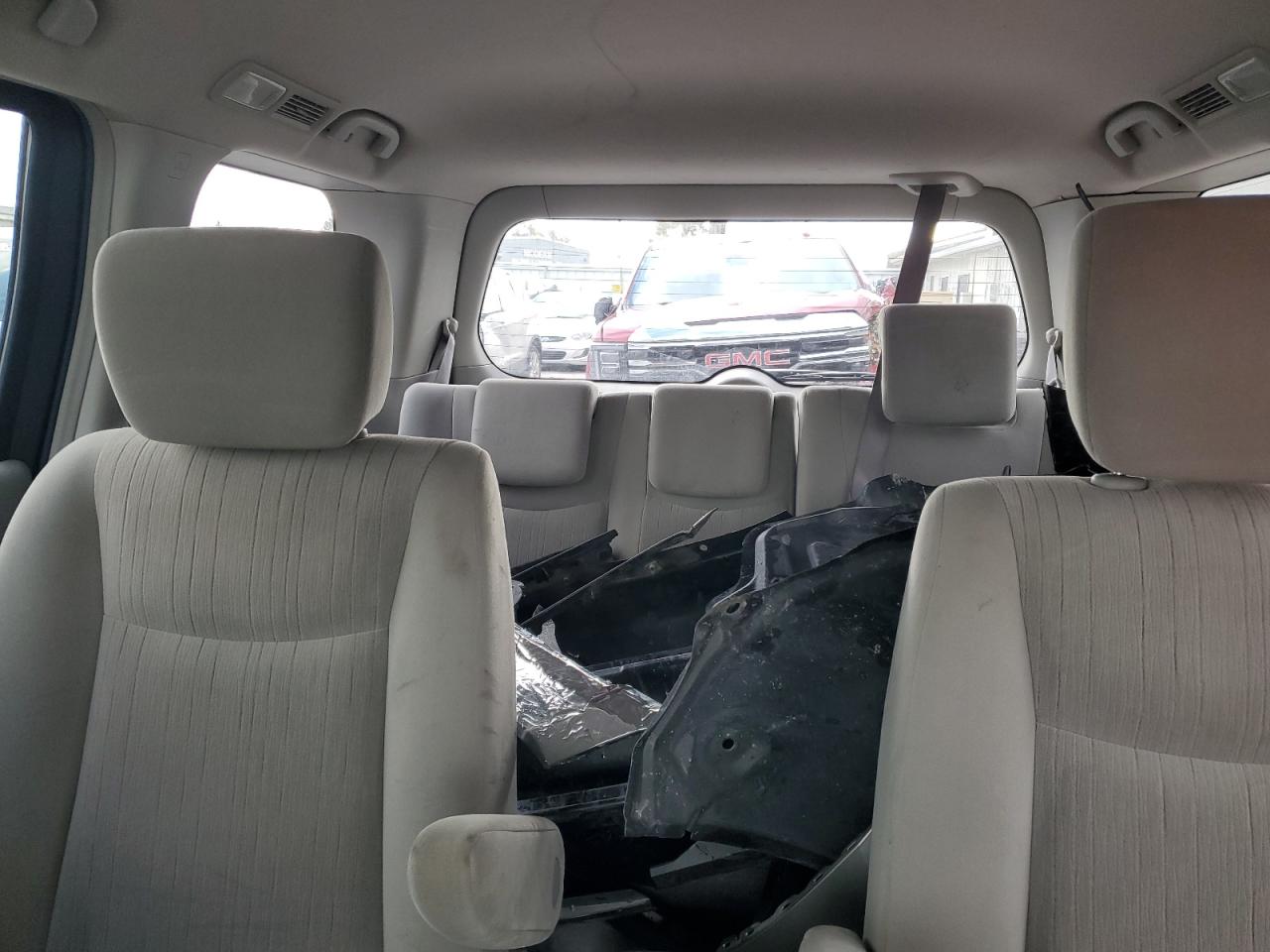 2011 Nissan Quest - Image 10