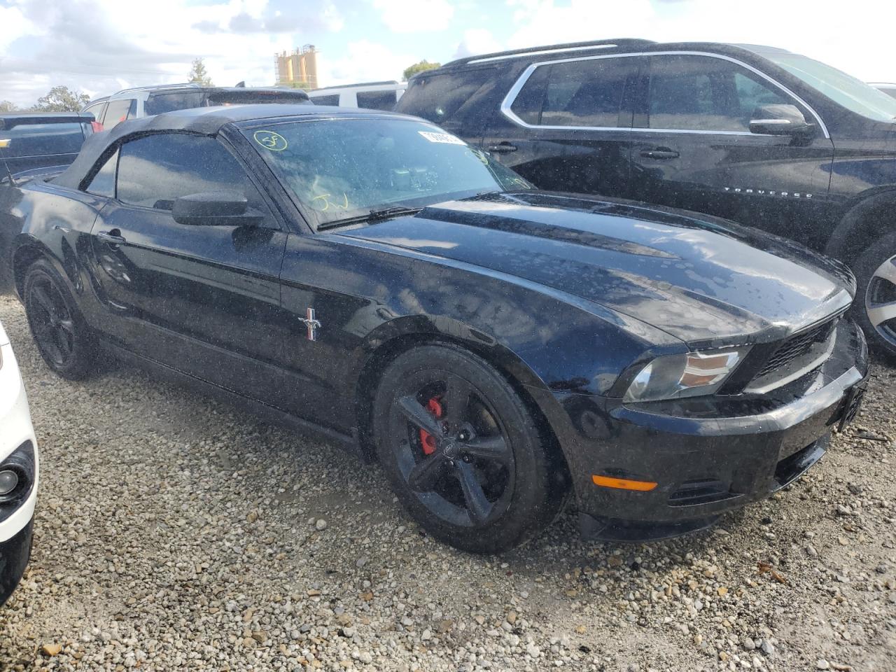 2010 Ford Mustang - Image 4