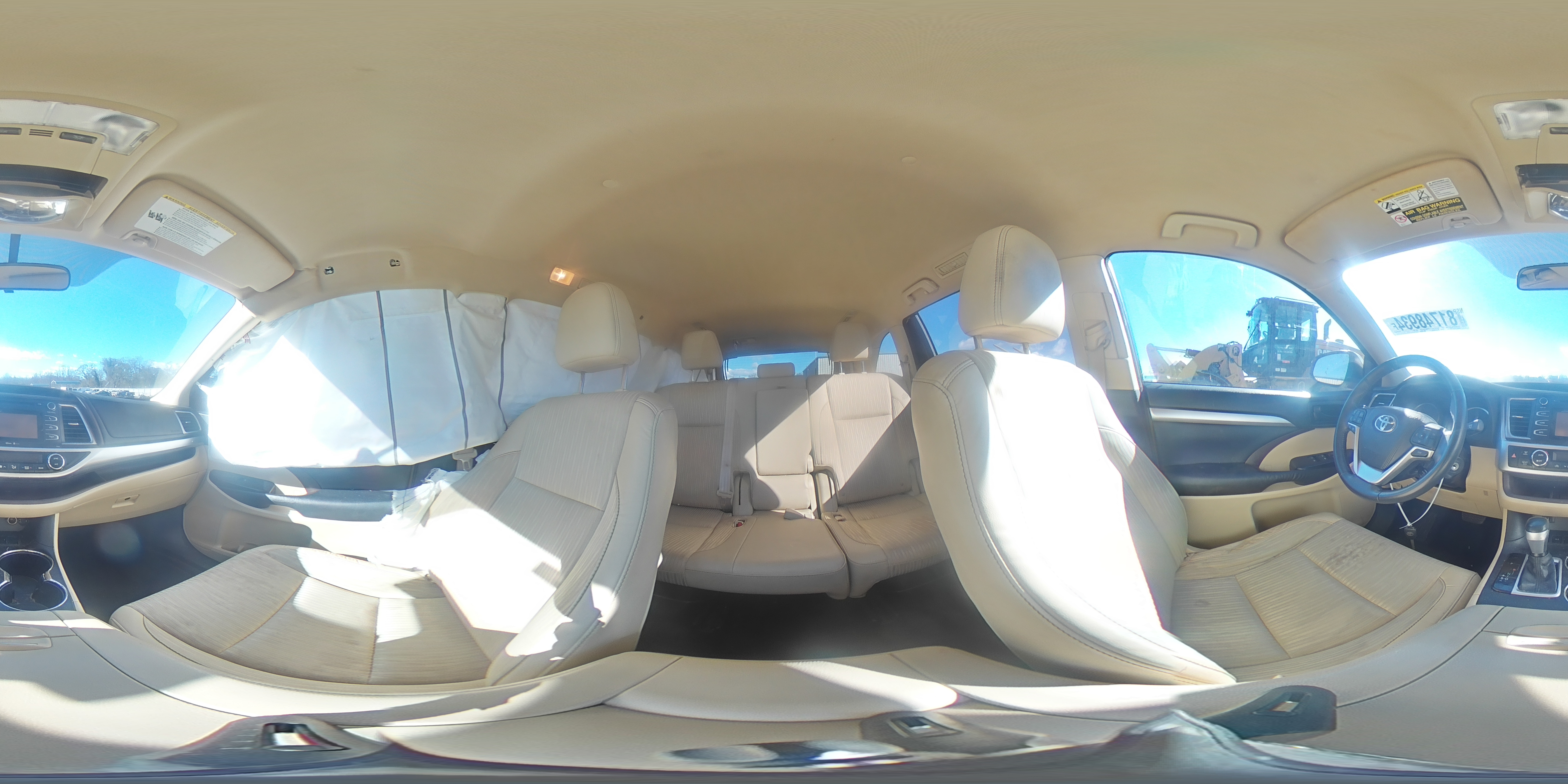 2015 Toyota Highlander - Image 14