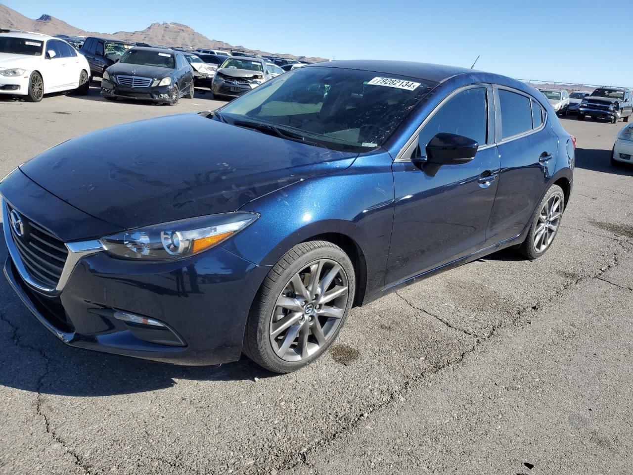 VIN 3MZBN1L32JM272048 2018 MAZDA 3 no.1