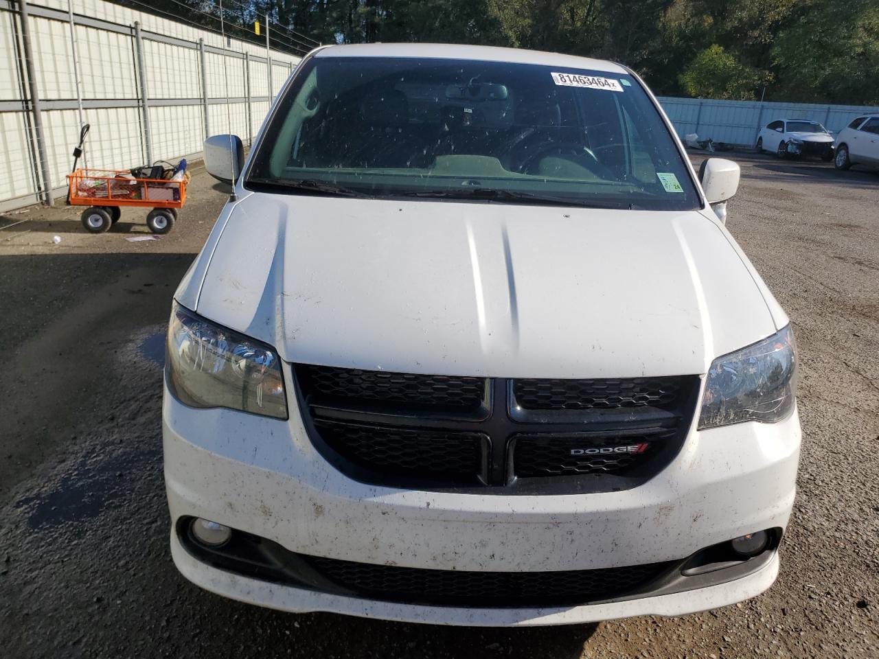 VIN 2C4RDGCGXJR135622 2018 DODGE CARAVAN no.5