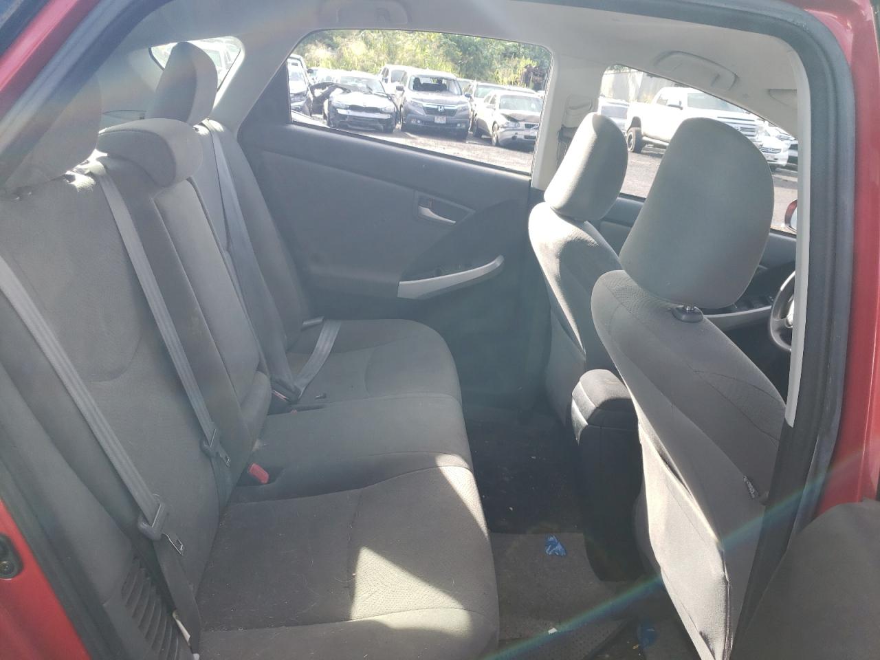 2012 Toyota Prius - Image 10