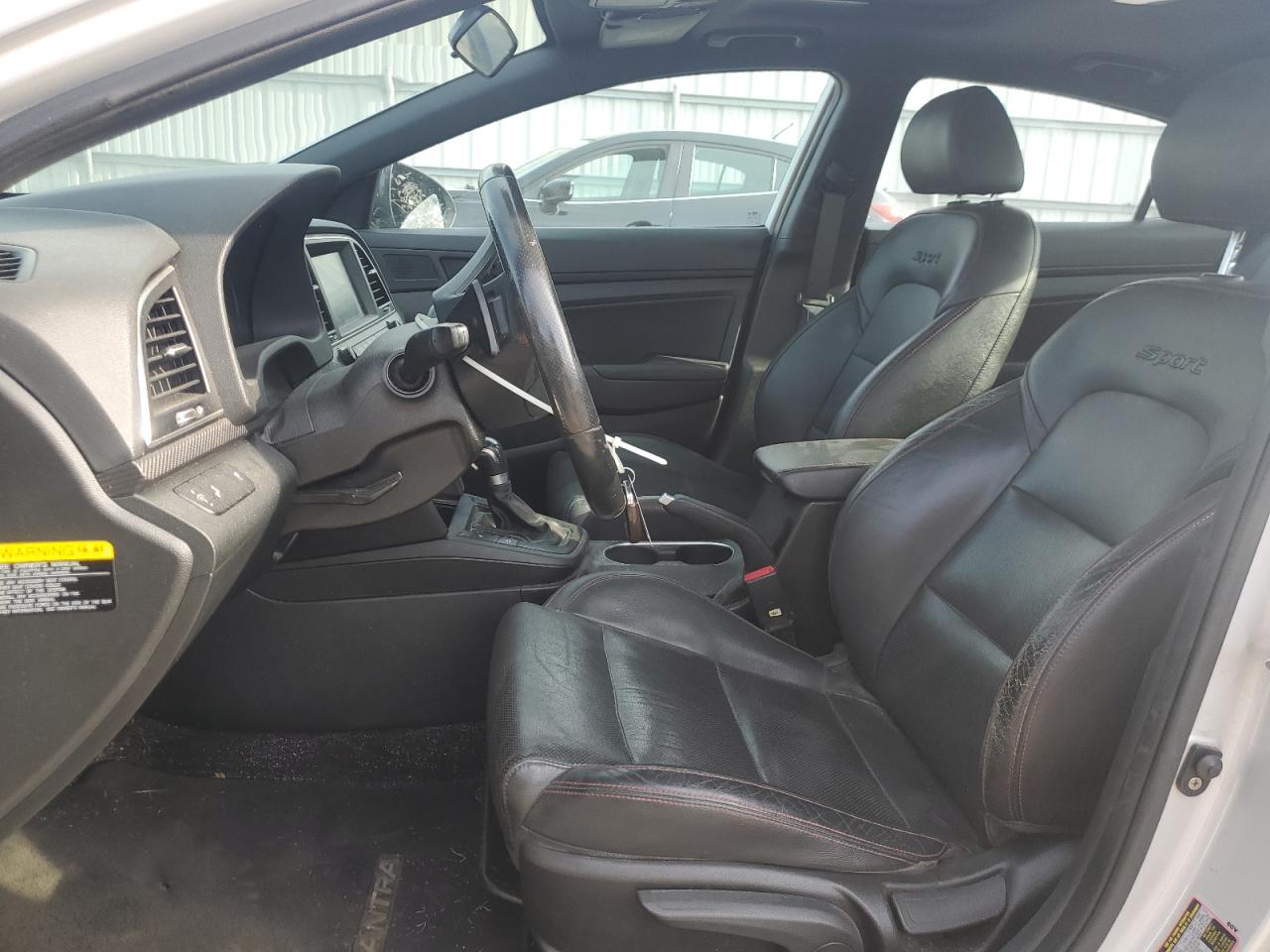 2018 Hyundai Elantra - Image 7