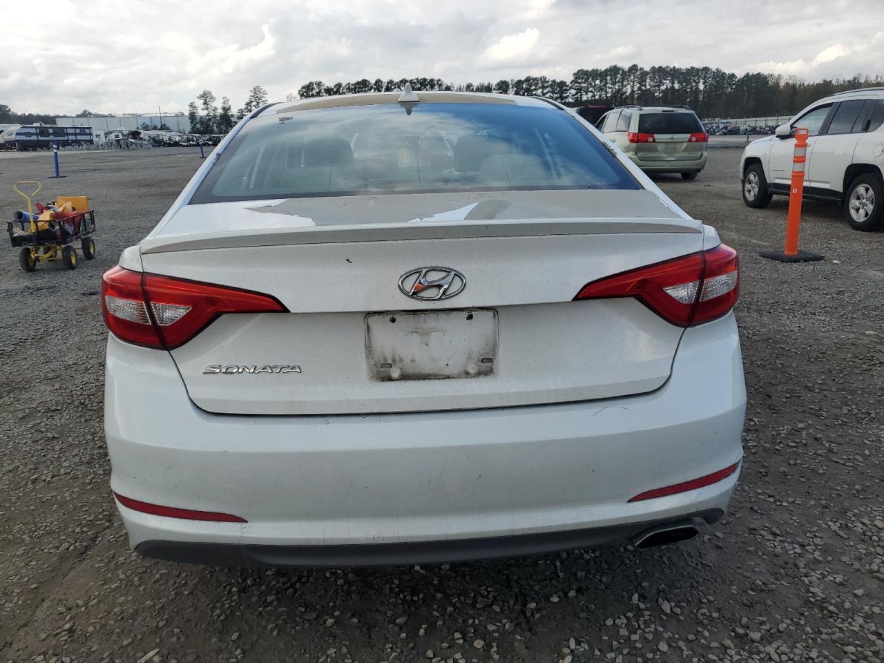2015 Hyundai Sonata - Image 6