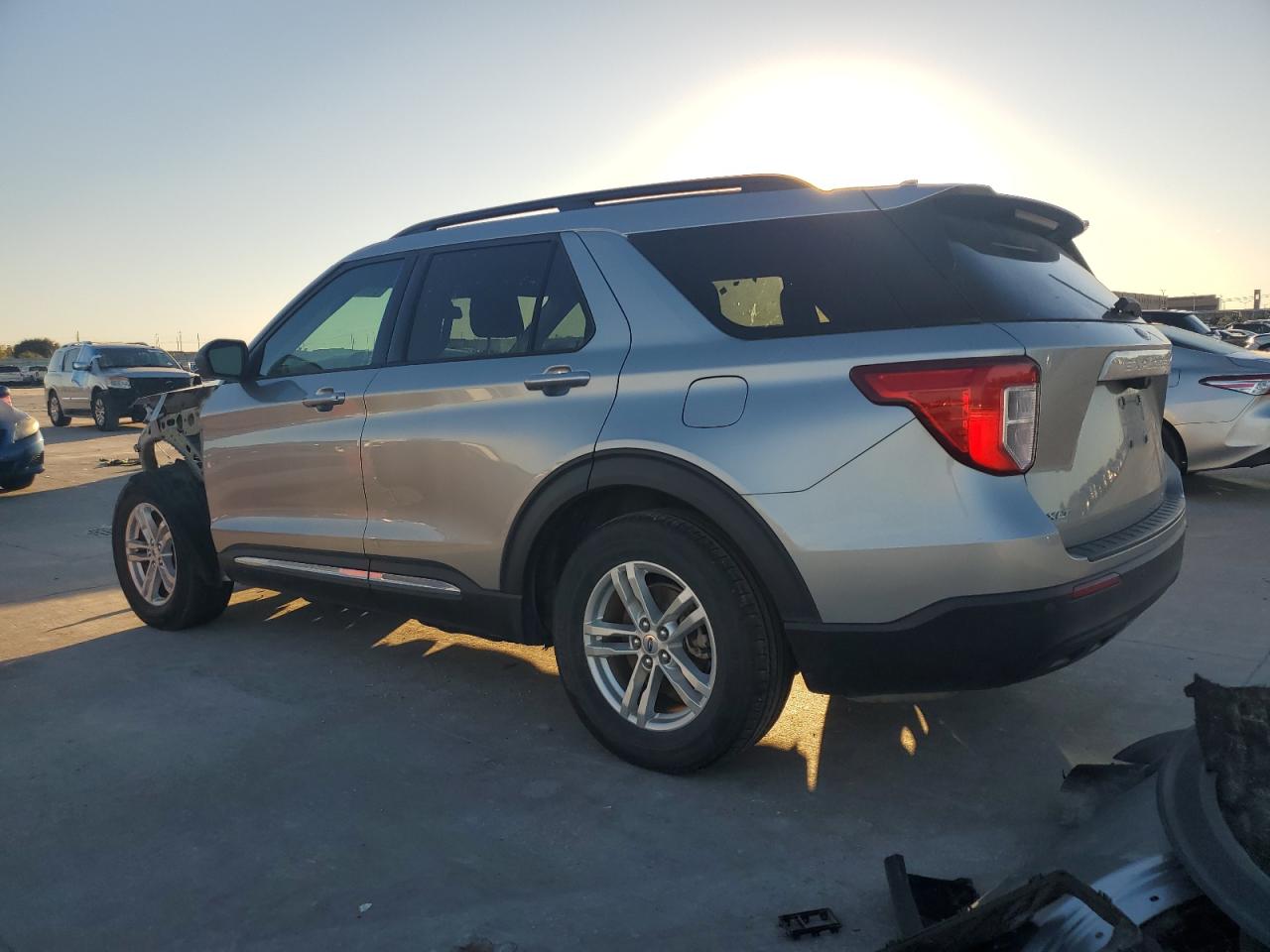2021 Ford Explorer - Image 2
