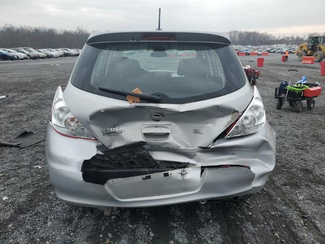  NISSAN VERSA 2012 Srebrny