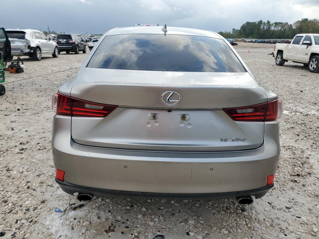 2014 Lexus IS - Image 6