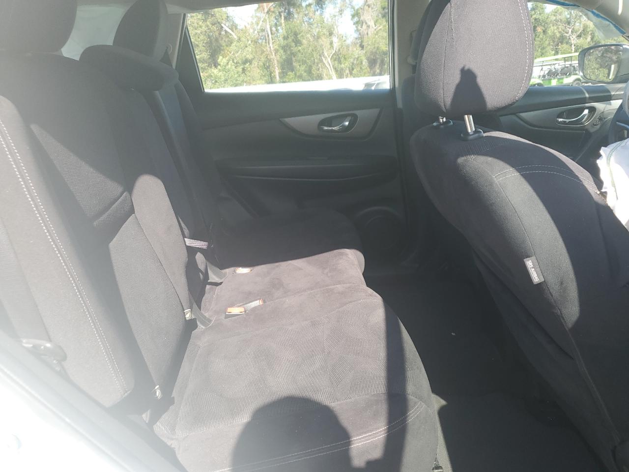 2016 Nissan Rogue - Image 11