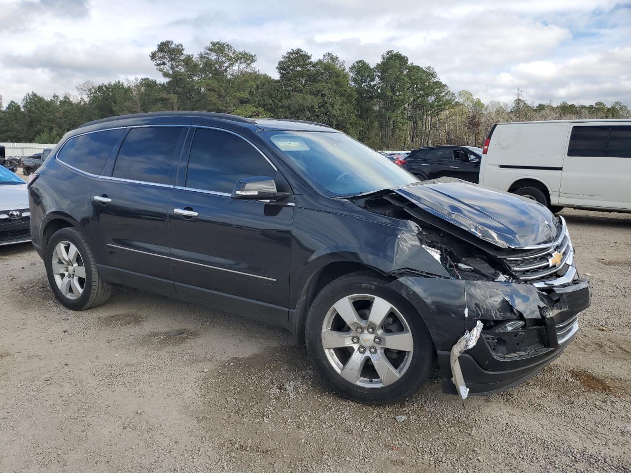 2014 Chevrolet Traverse - Image 4
