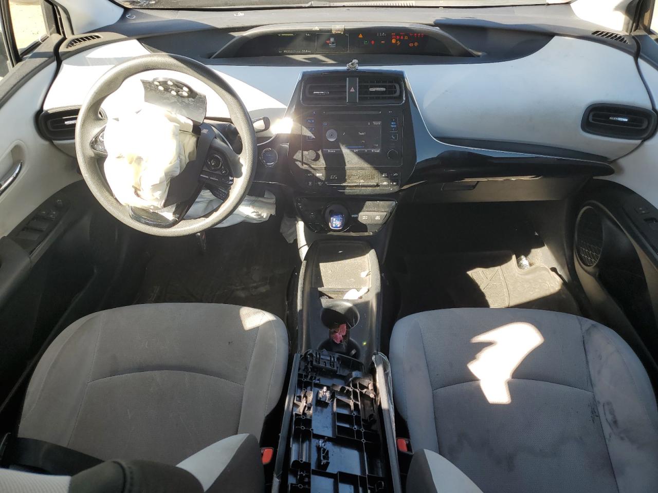 2019 Toyota Prius - Image 8
