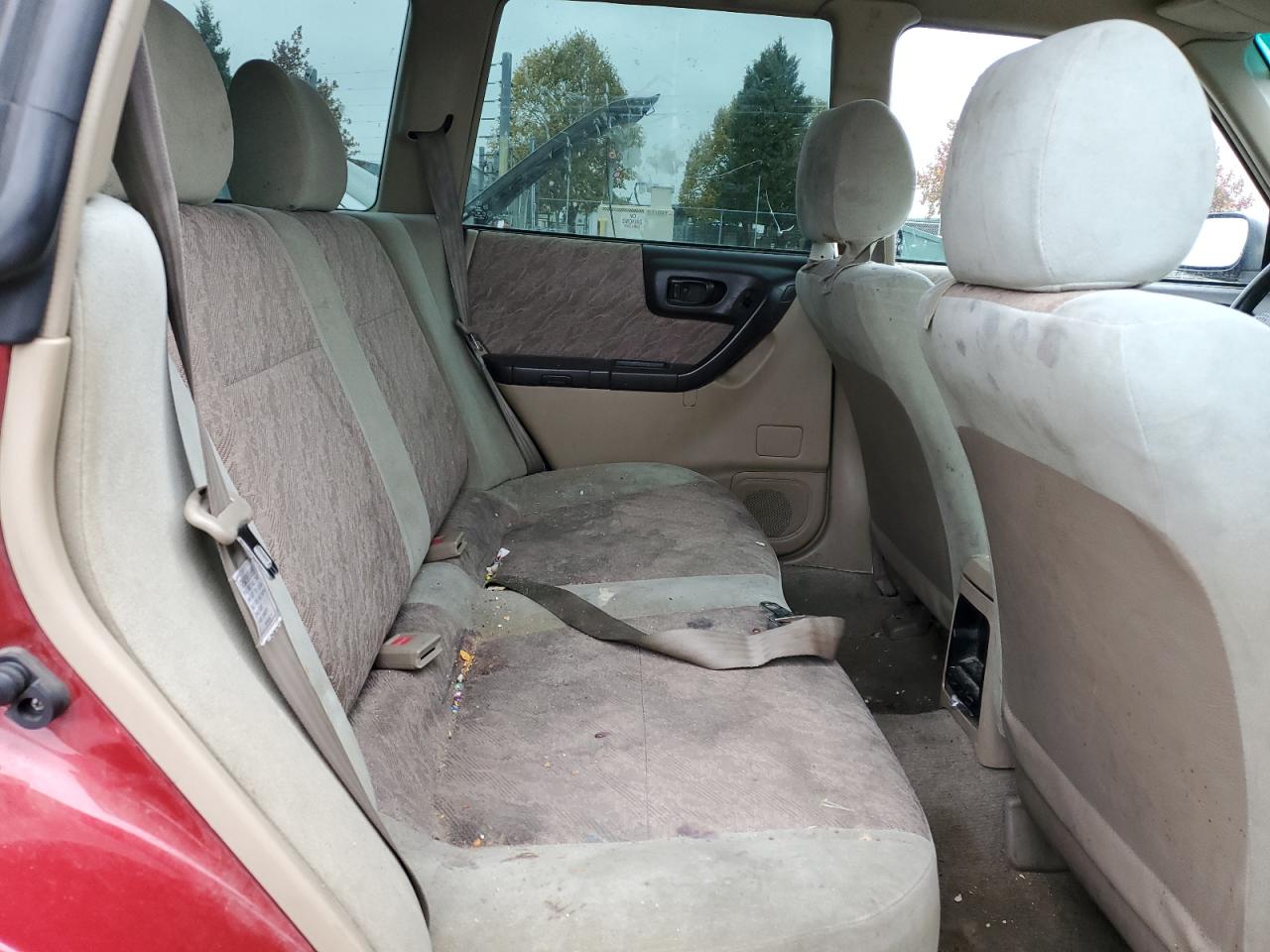 2000 Subaru Forester - Image 11