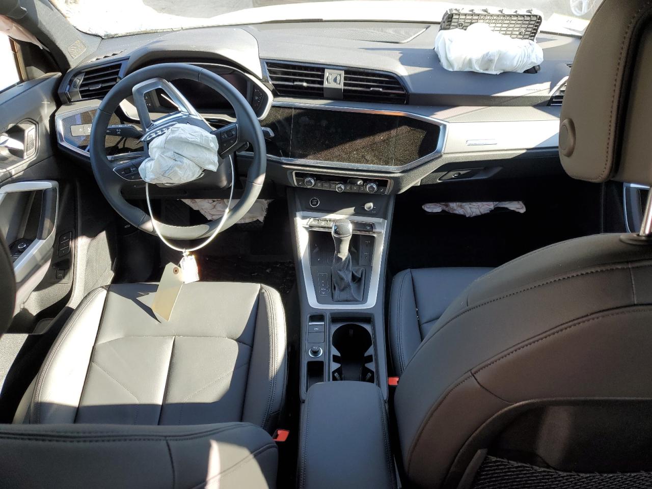 2024 Audi Q3 - Image 8