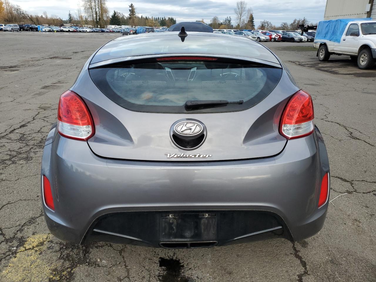 2013 Hyundai Veloster VIN: KMHTC6AD6DU155400 Lot: 82214894