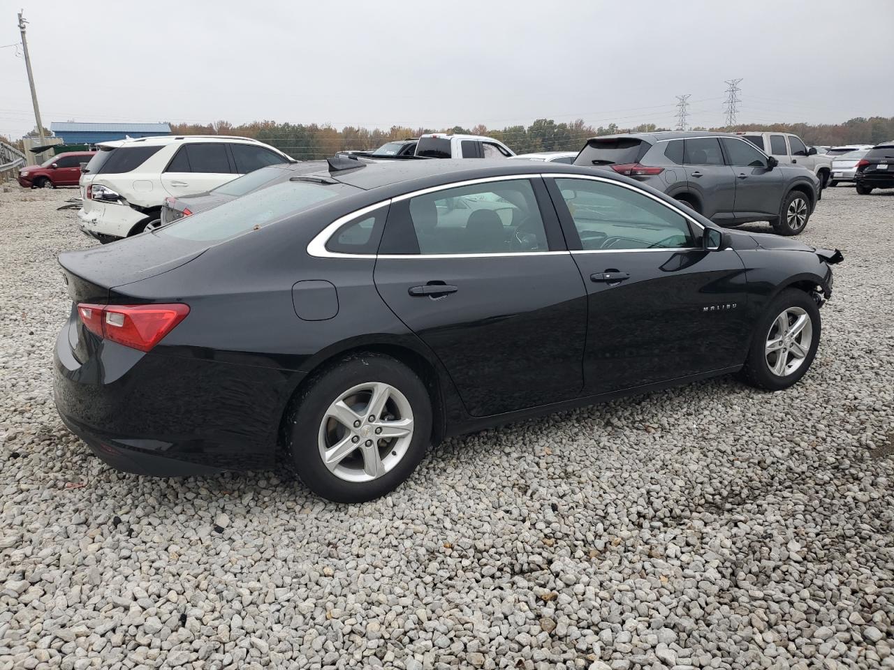 2019 Chevrolet Malibu - Image 3